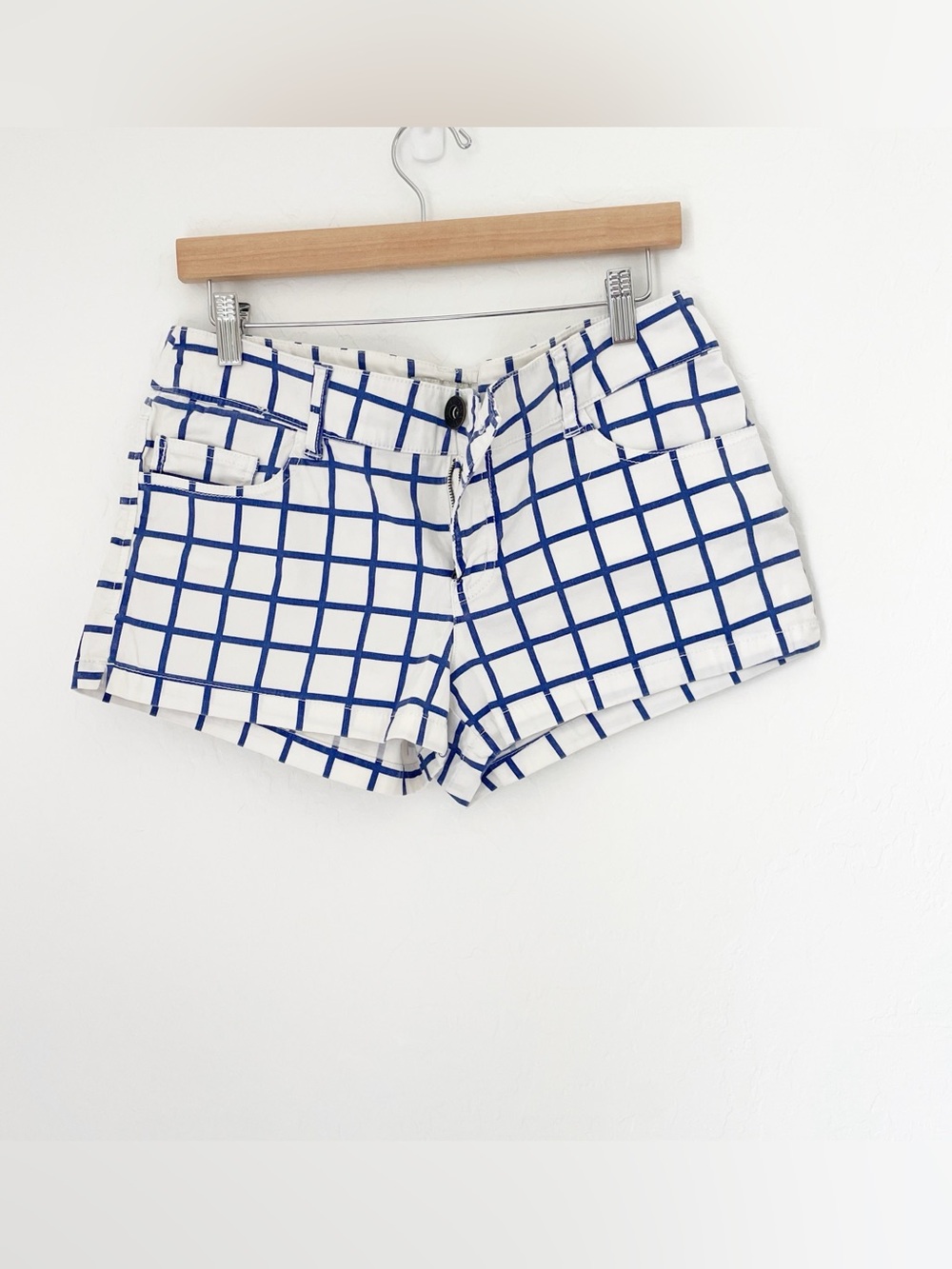 Guess plaid mini shorts size 30